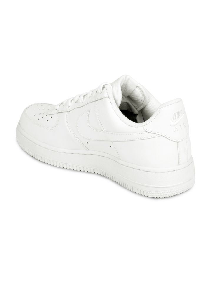 nike white shoes myntra