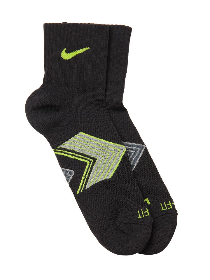 Nike dri fit running socks deals