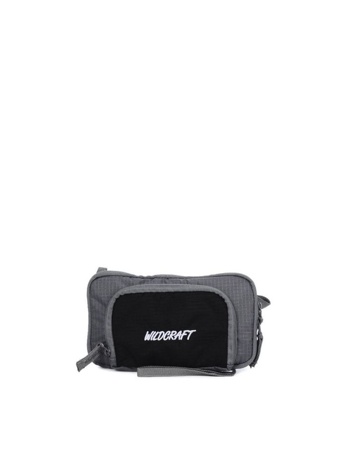wildcraft passport pouch