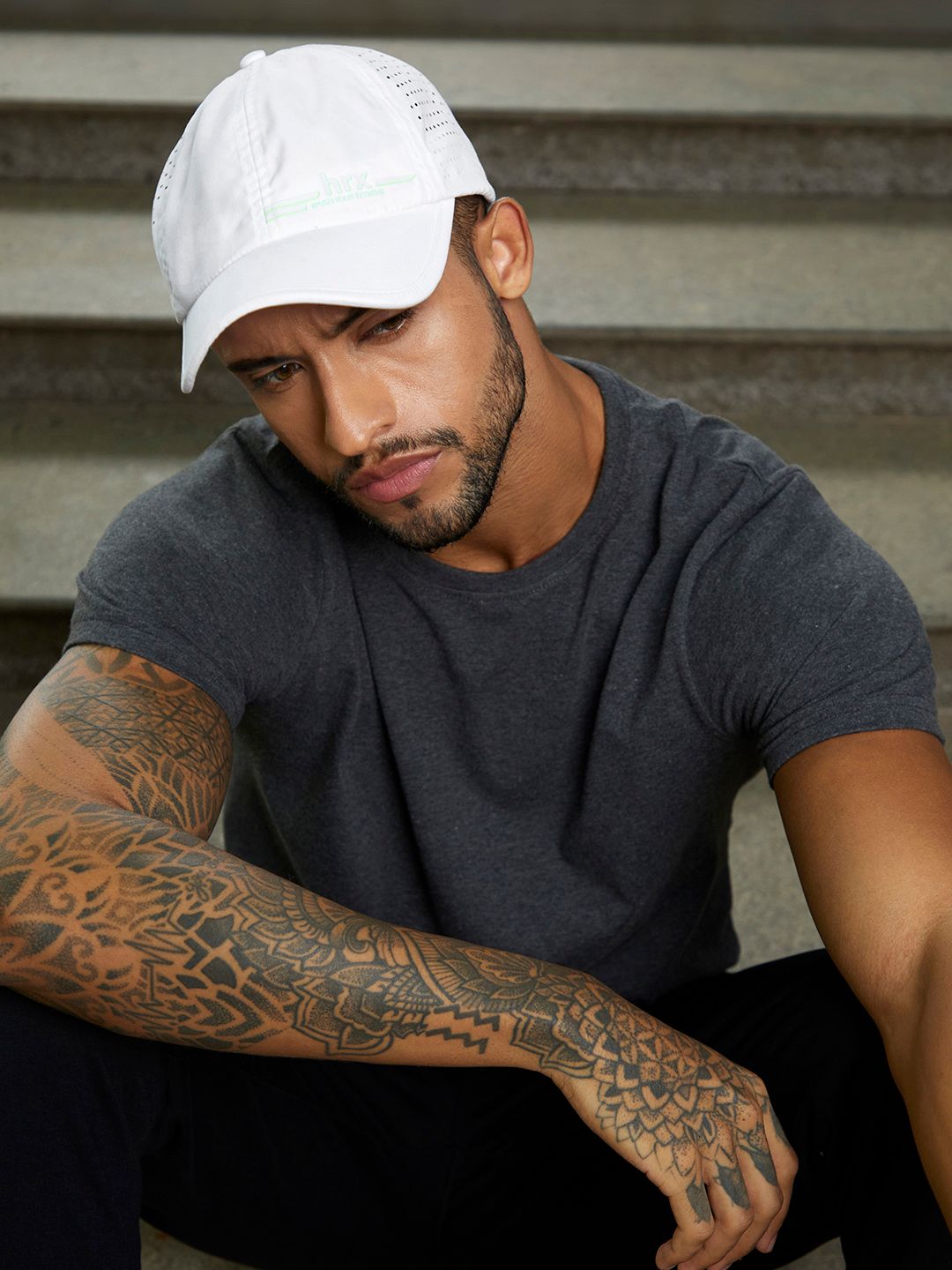 Buy HRX By Hrithik Roshan Men White Solid Outdoor Dry Fit With Sweatband Cap -  - Accessories for Men