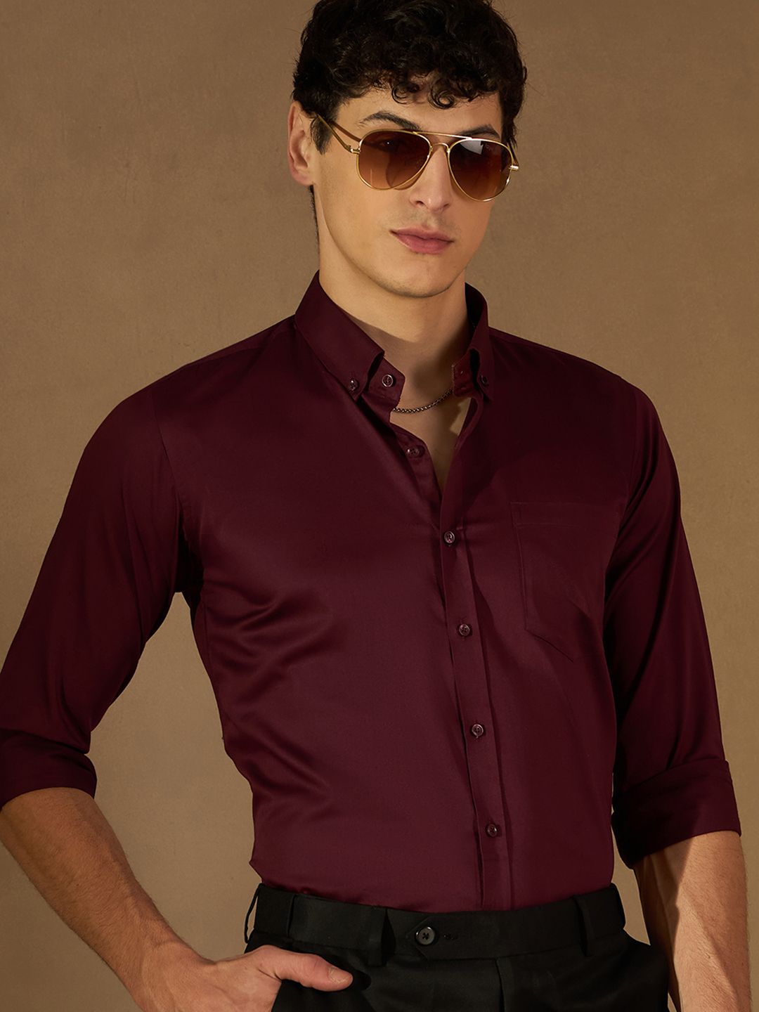 DENNISON Men Burgundy Twill Comfort Regular Fit Solid Formal Shirt
