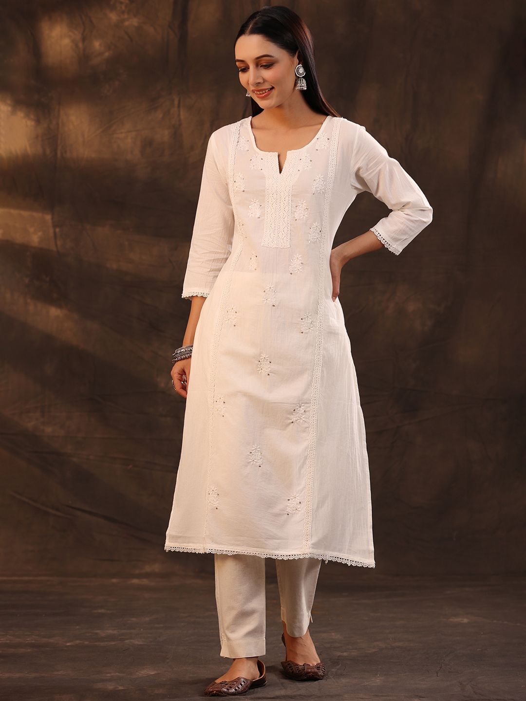 Juniper Women Off-White Embroidered Straight Kurta