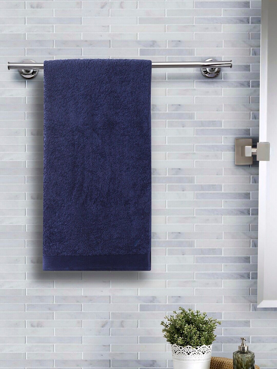 MASPAR Unisex Blue Solid 550 GSM Large Bath Towel