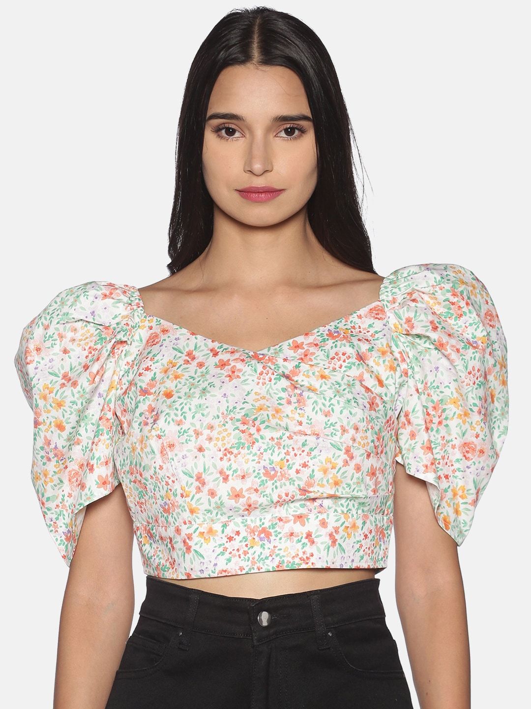 ISU White Floral Sweetheart Neck Bishop Sleeves Regular Crop Top