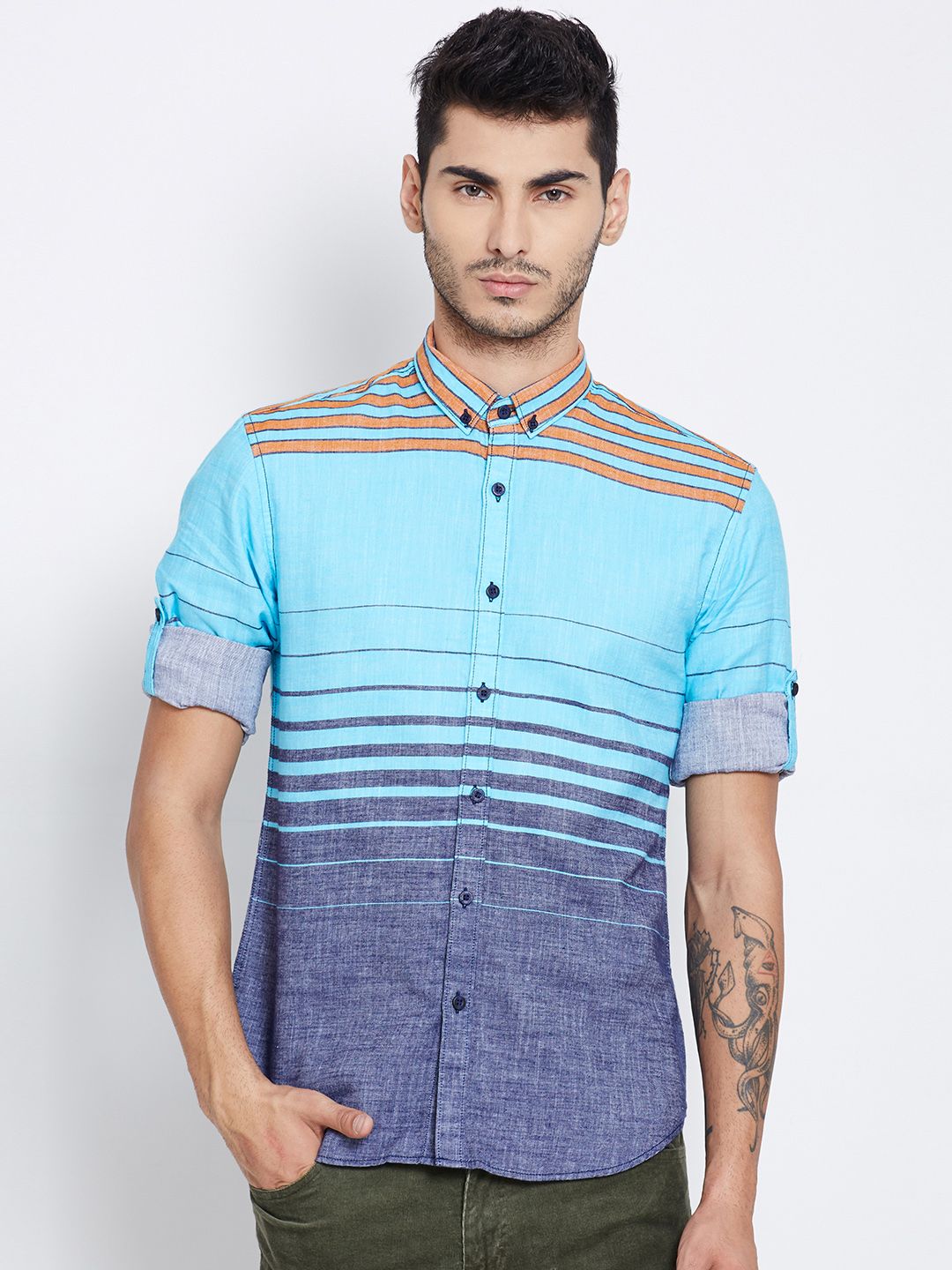 HIGHLANDER Men Blue Striped Casual Shirt