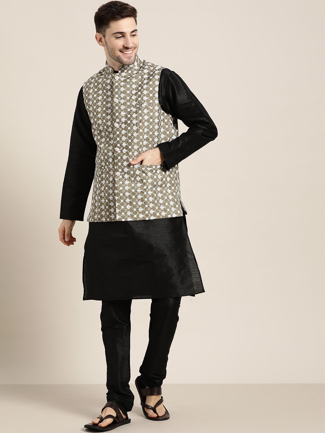 SOJANYA Men Black Ethnic Motifs Embroidered Kurta Set with Nehru Jacket