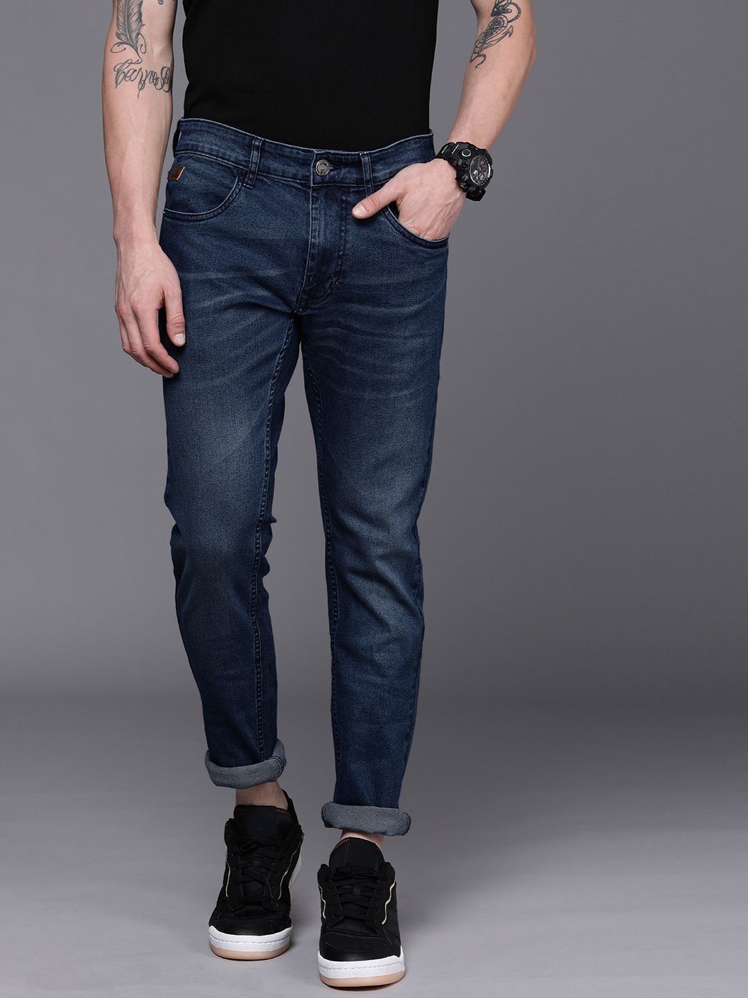 WROGN Men Blue Slim Tapered Fit Light Fade Stretchable Jeans