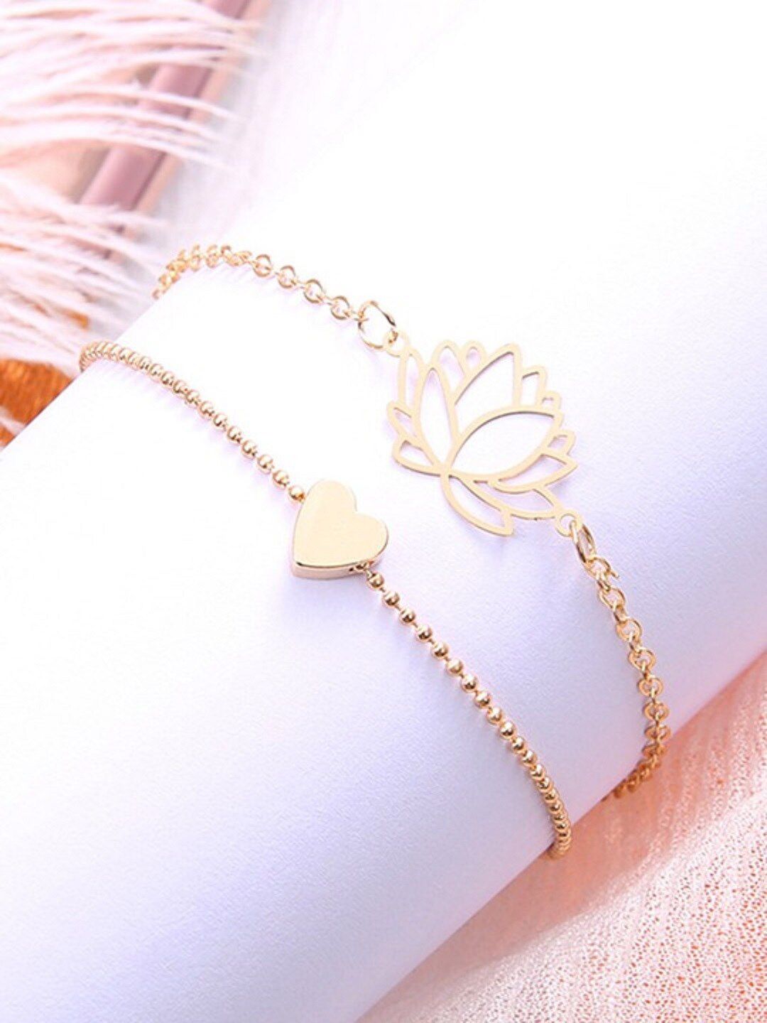 OOMPH Women Set of 2 Gold Tone Lotus & Heart Anklet