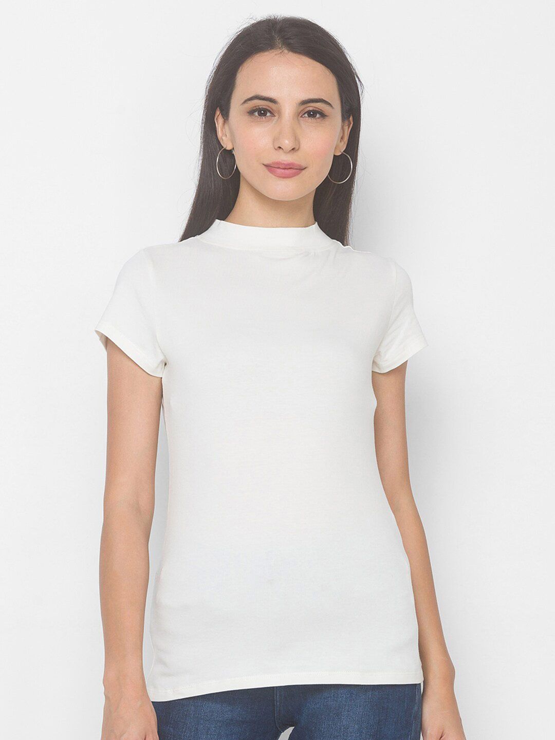 Globus Women Off White Pockets T-shirt