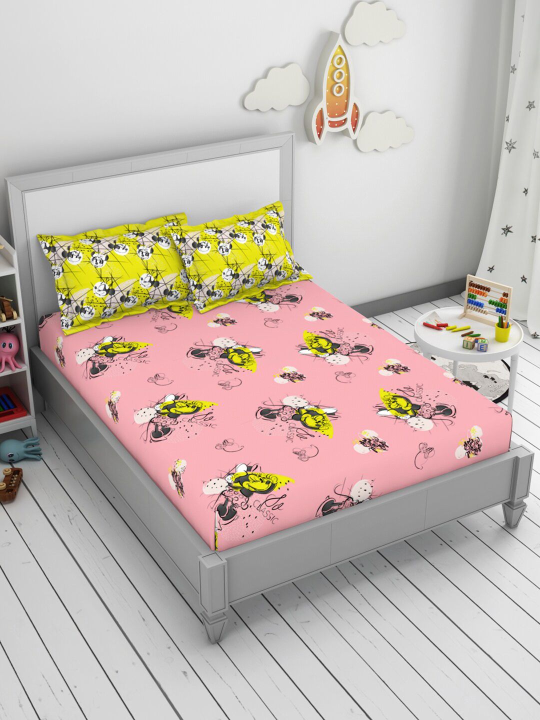 CORE Designed by SPACES Pink & Yellow Floral 144 TC Queen Bedsheet with 2 Pillow Covers