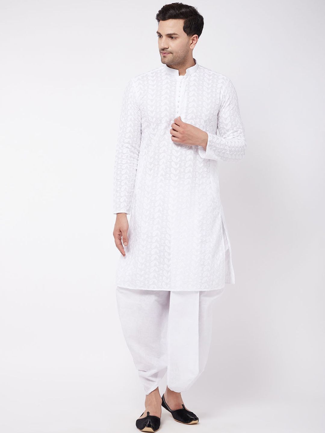 VASTRAMAY Men White Ethnic Motifs Embroidered Chikankari Pure Cotton Kurta with Dhoti Pants