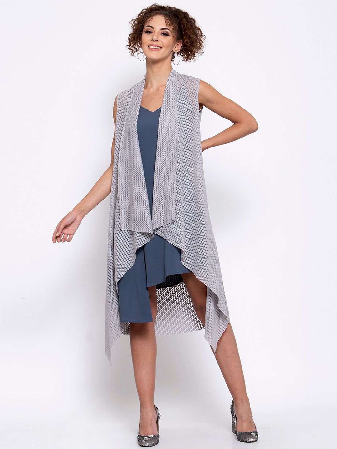 LELA Women Grey Self Design Open Front Longline Shrug
