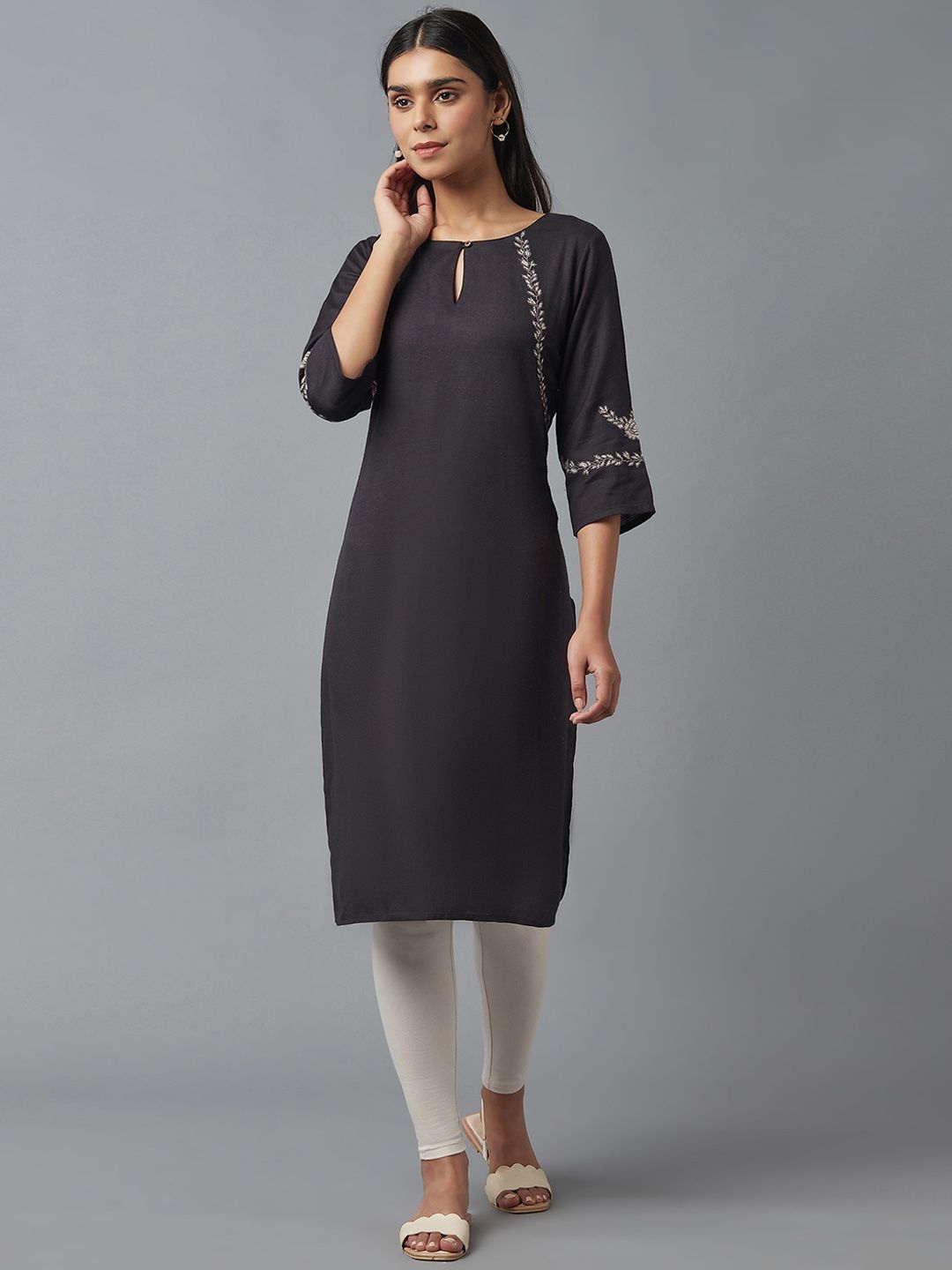 W Women Black Embroidered Keyhole Neck Regular Sleeves Kurta