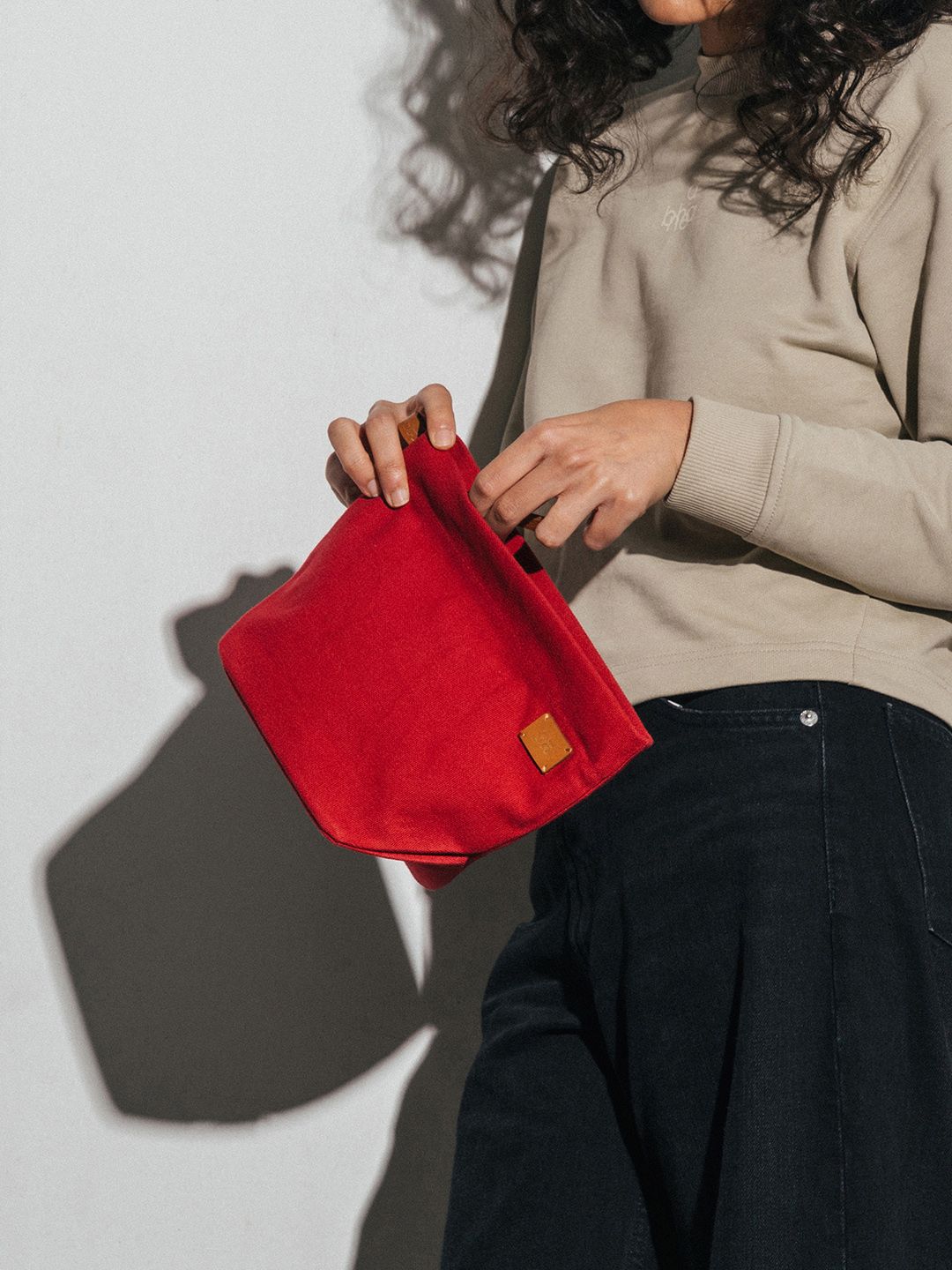 DailyObjects Crimson Red Tiny Taxi Organiser