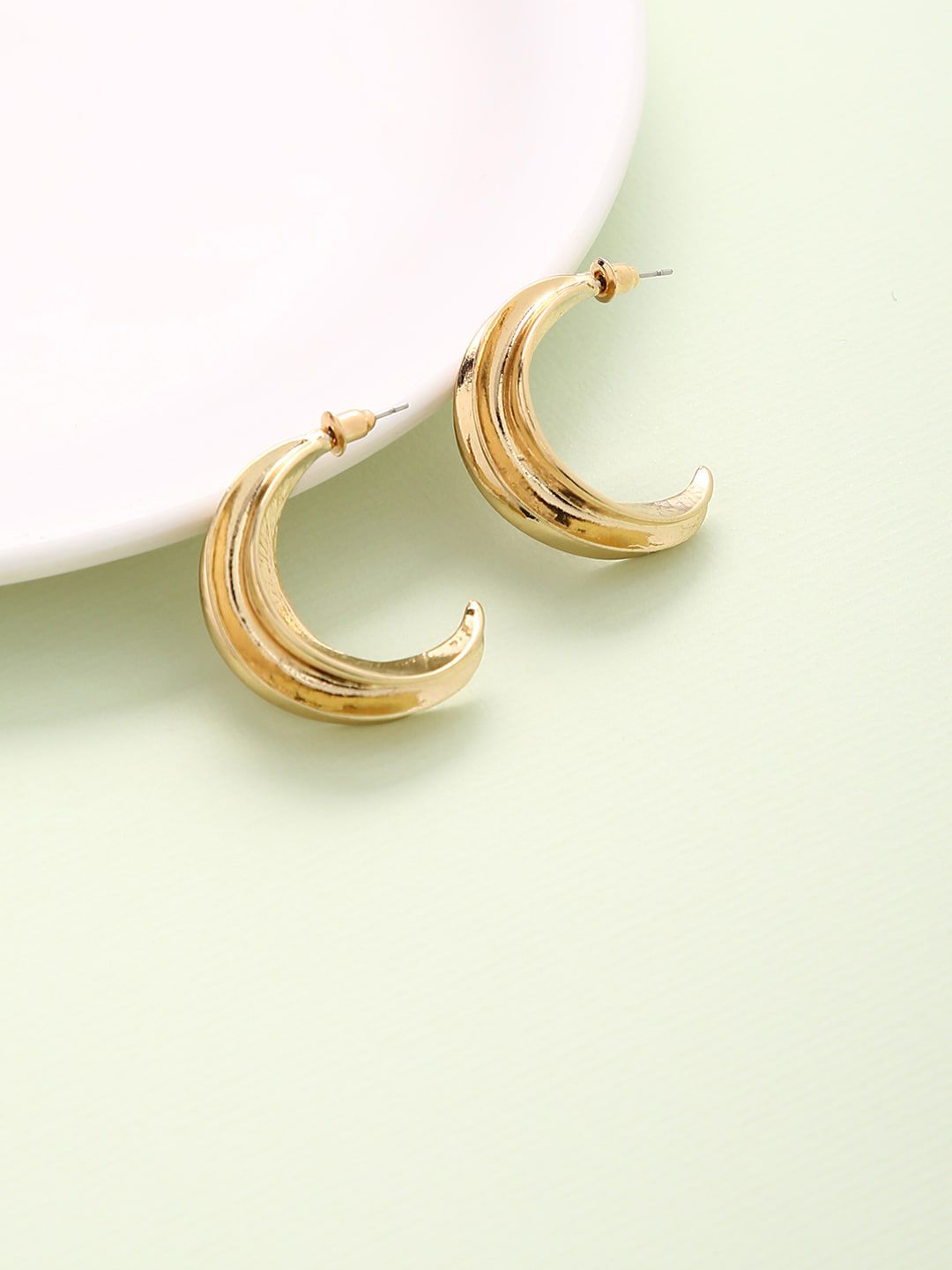 justpeachy Gold-Toned Classic Half Hoop Earrings