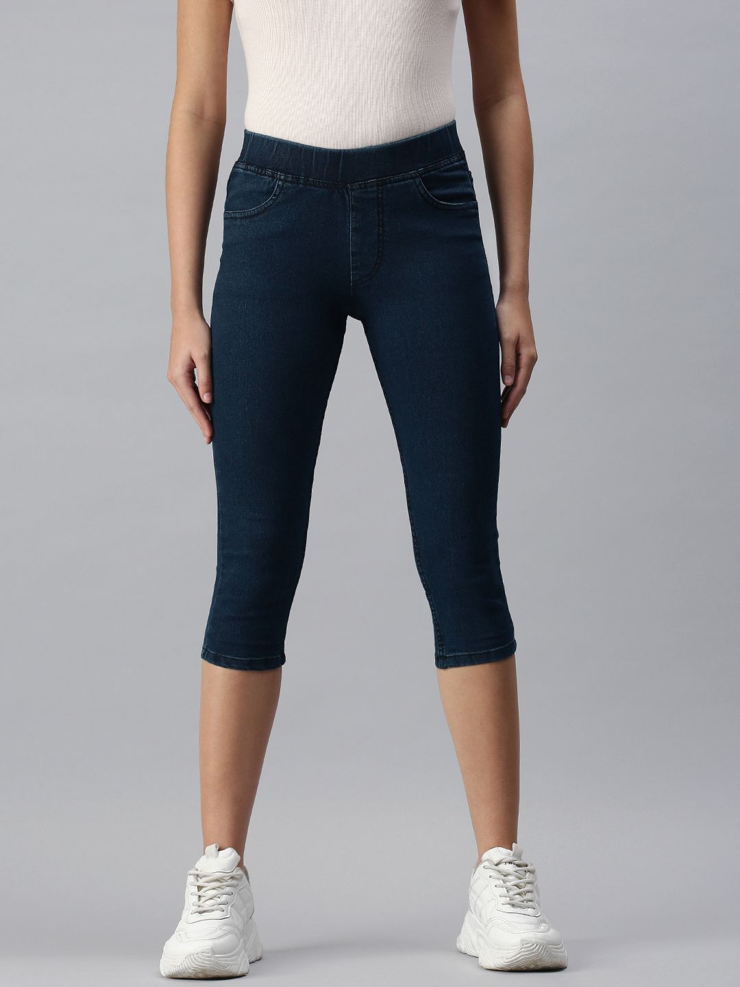 ADBUCKS Women Navy Blue Solid Skinny Fit Capris