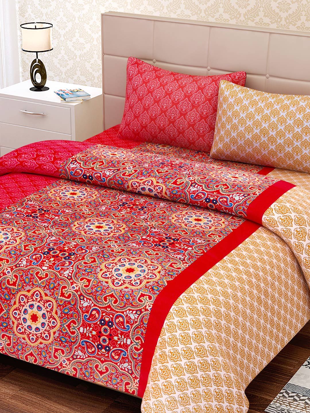 Buy SEJ By Nisha Gupta Red 260 TC Double Queen Bedsheet With 2 Pillow Covers -  - Home for Unisex