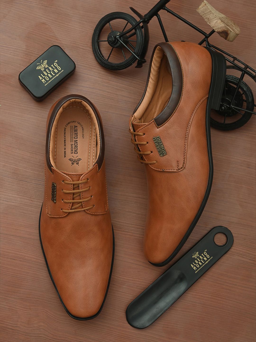 ALBERTO MORENO Men Tan-Brown Solid Formal Derbys