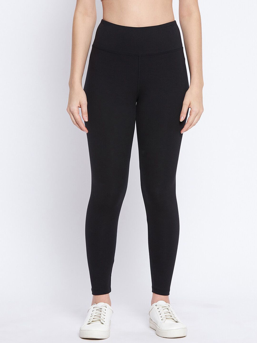 Hypernation Women Black Solid Ankle-Length Tights