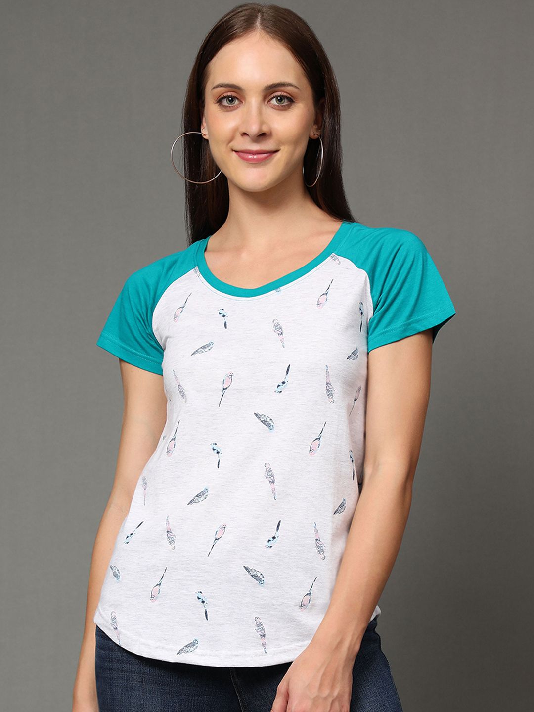 BStories Women White & Blue Printed Cotton  Lounge Tshirts