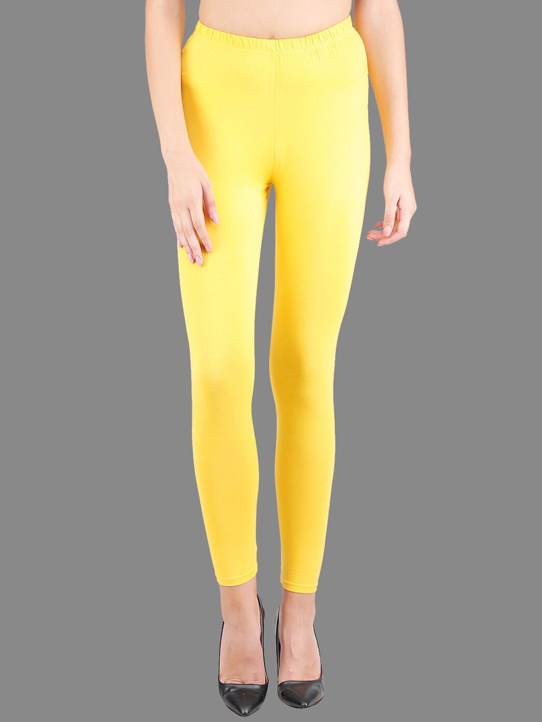 SPIFFY Women Yellow Solid Leggings