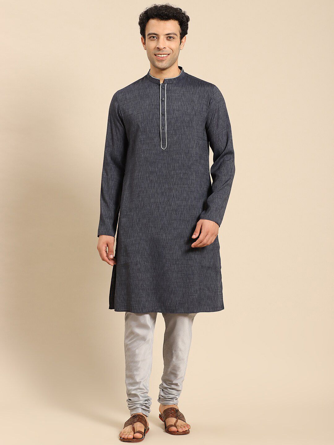 Amodh by Kisah Men Grey Geometric Thread Work Dobby Kurta