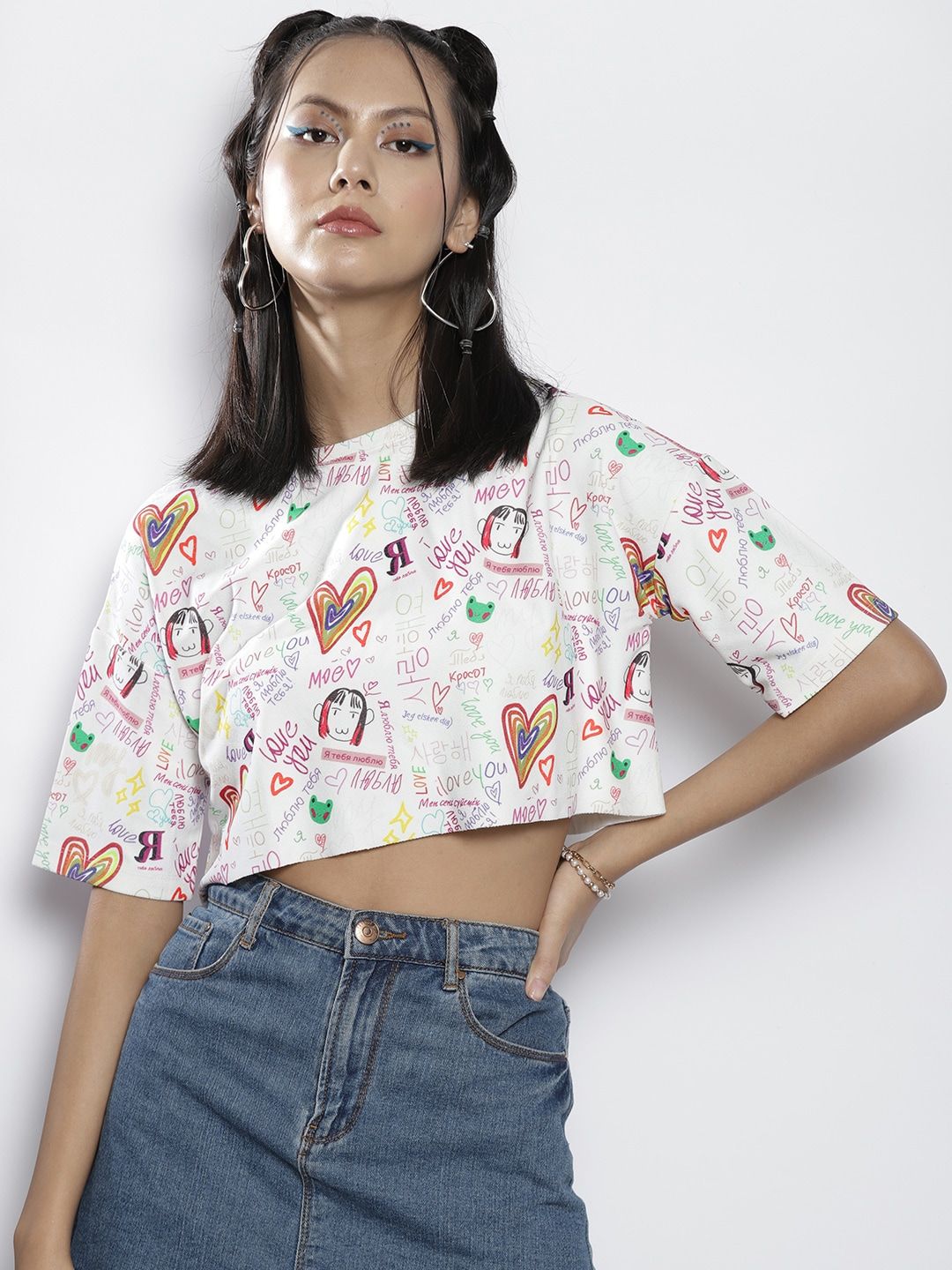 SASSAFRAS Women White & Red Typography Printed Drop-Shoulder Sleeves Boxy Crop T-shirt