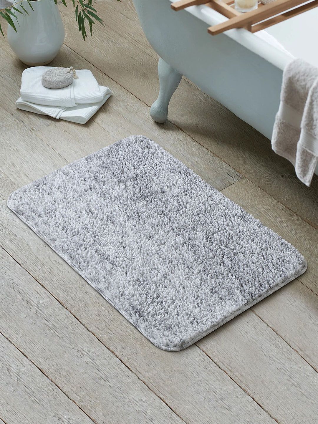 OBSESSIONS Silver Solid 1300 GSM Anti-Skid Bath Rugs