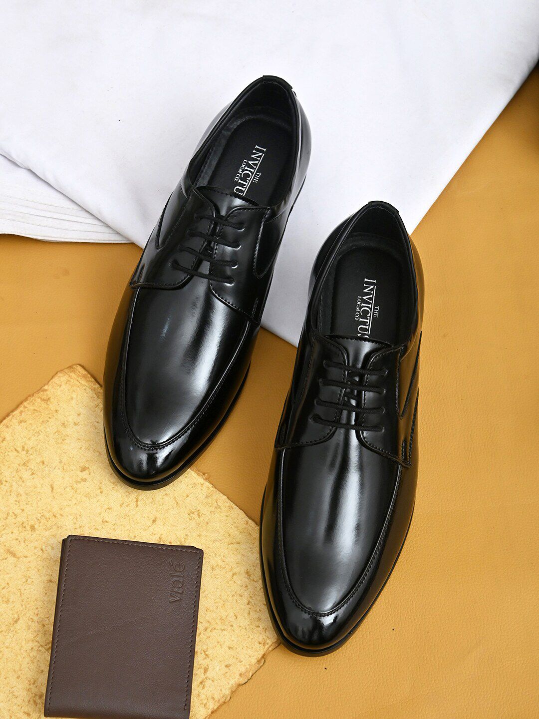 INVICTUS Men Solid Formal Derbys