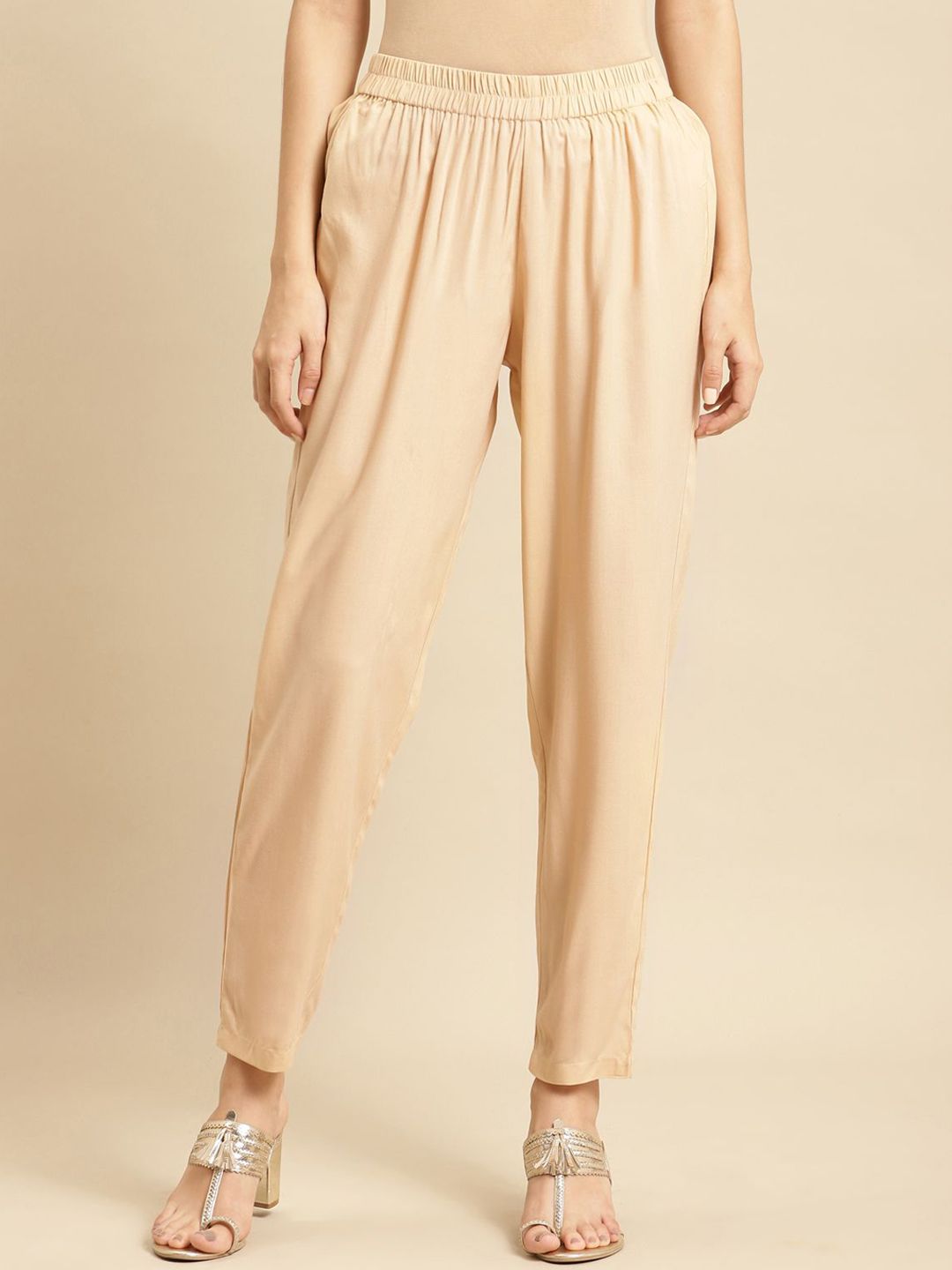 Rangita Women Relaxed Straight Leg Trousers