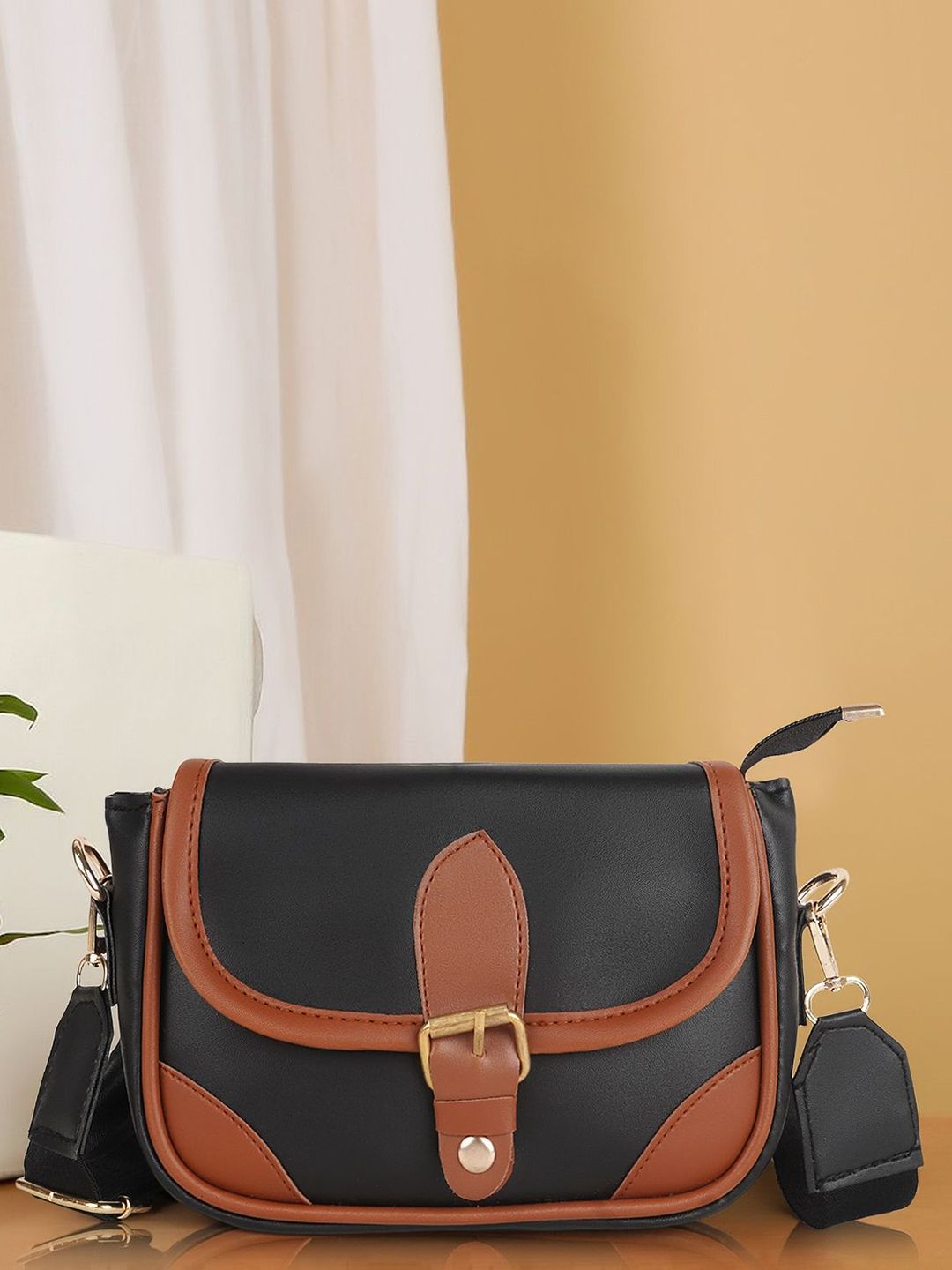 YOYOWING PU Structured Sling Bag with Cut Work
