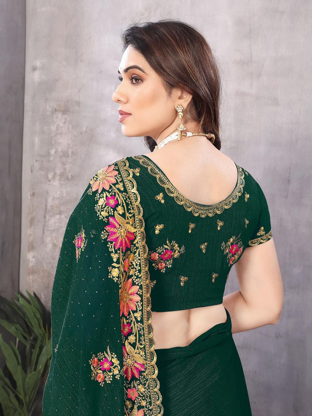 Floral Embroidered Pure Georgette Saree 4