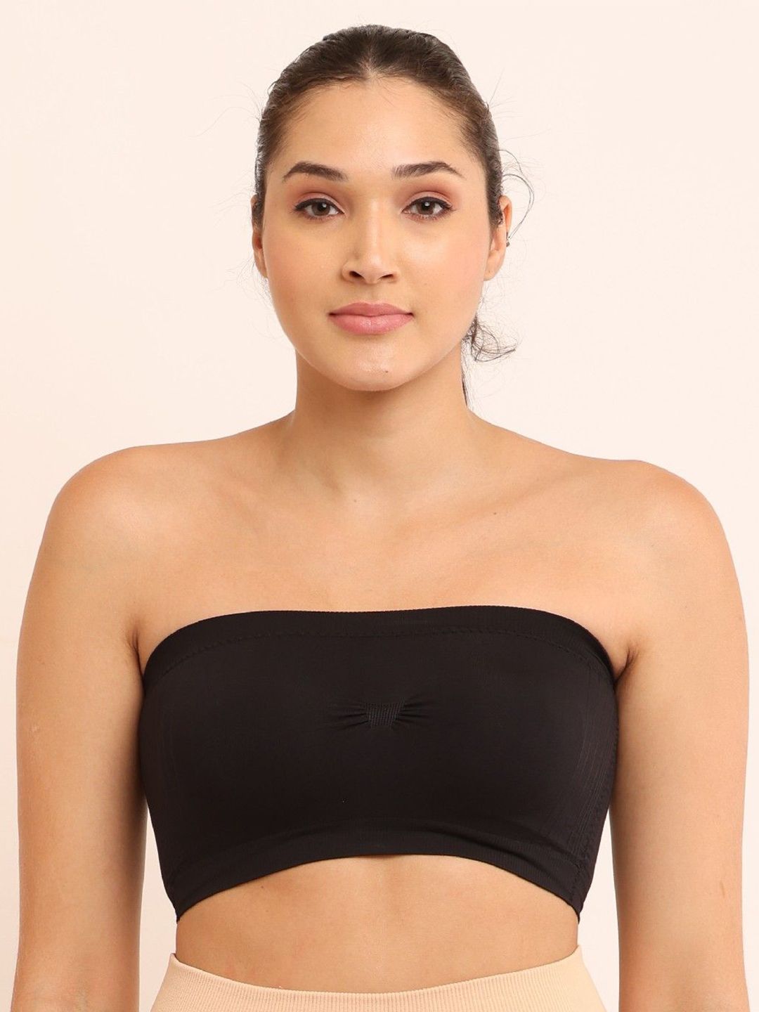 Poftik Free Stretchable Black Seamless Full Coverage Lightly Padded Non-Wired Bandeau Bra