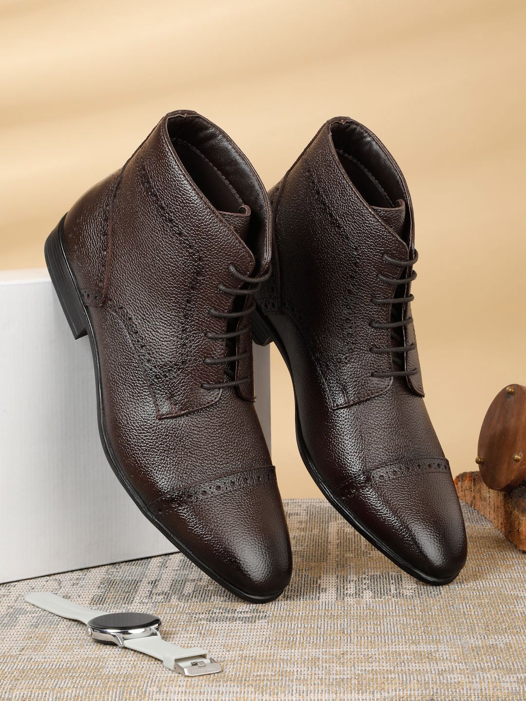 Teakwood Leathers Men Textured Leather Regular Boots