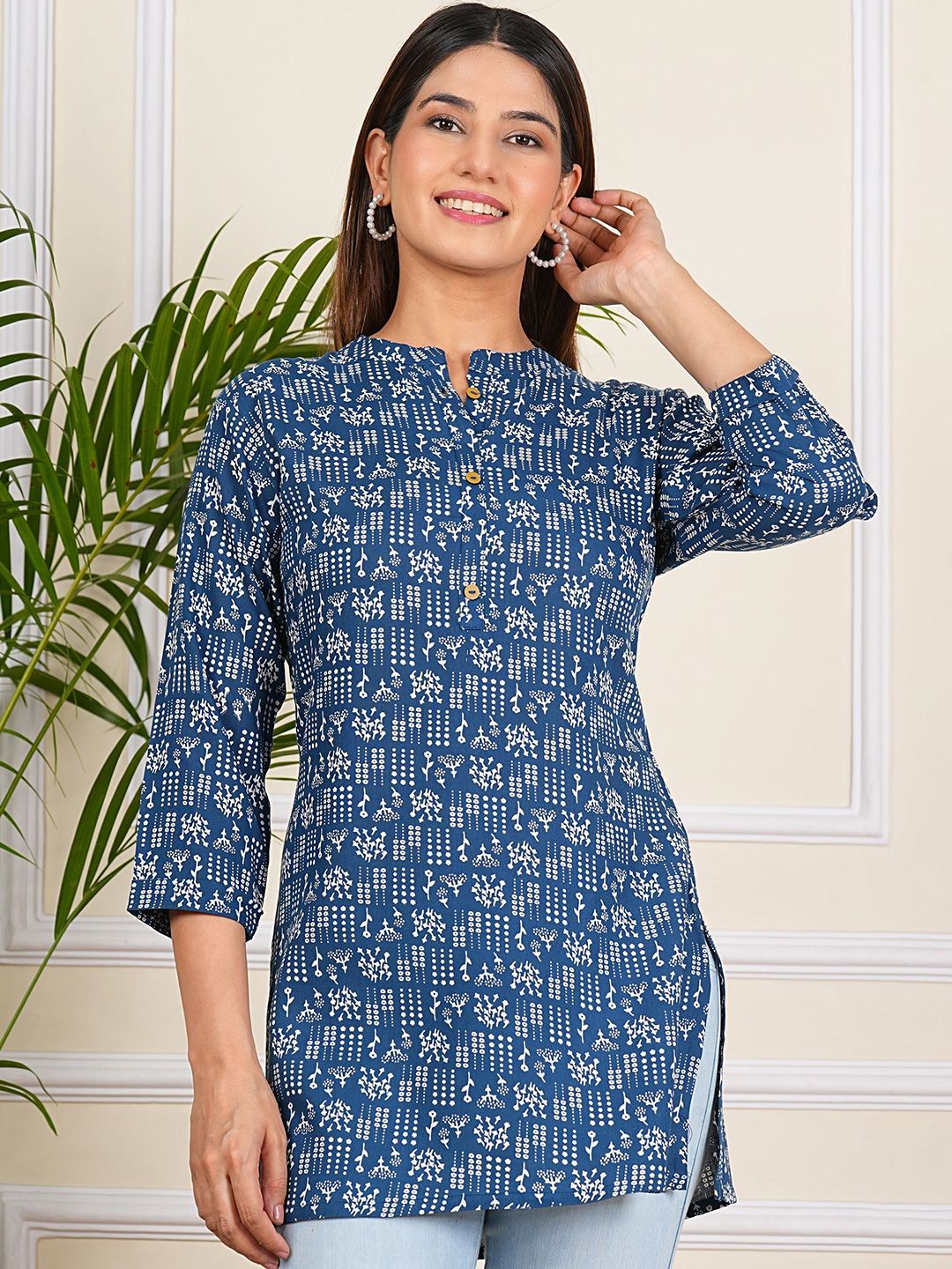 Aarti Fashion Women Floral Printed Boat Neck Kurti