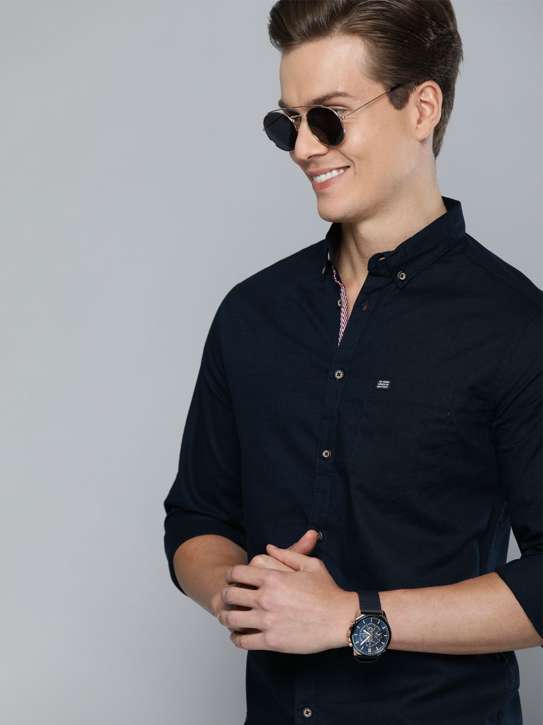 The Indian Garage Co Men Navy Blue Slim Fit Solid Casual Shirt
