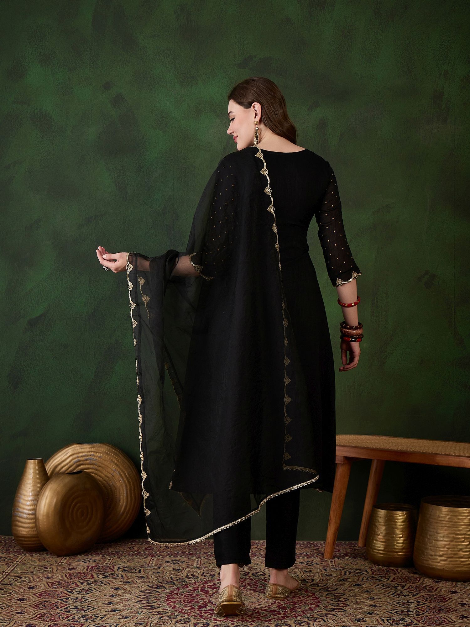 Floral Printed Embroidered Sequinned Keyhole Neck Kurta With Trouser And Dupatta 6