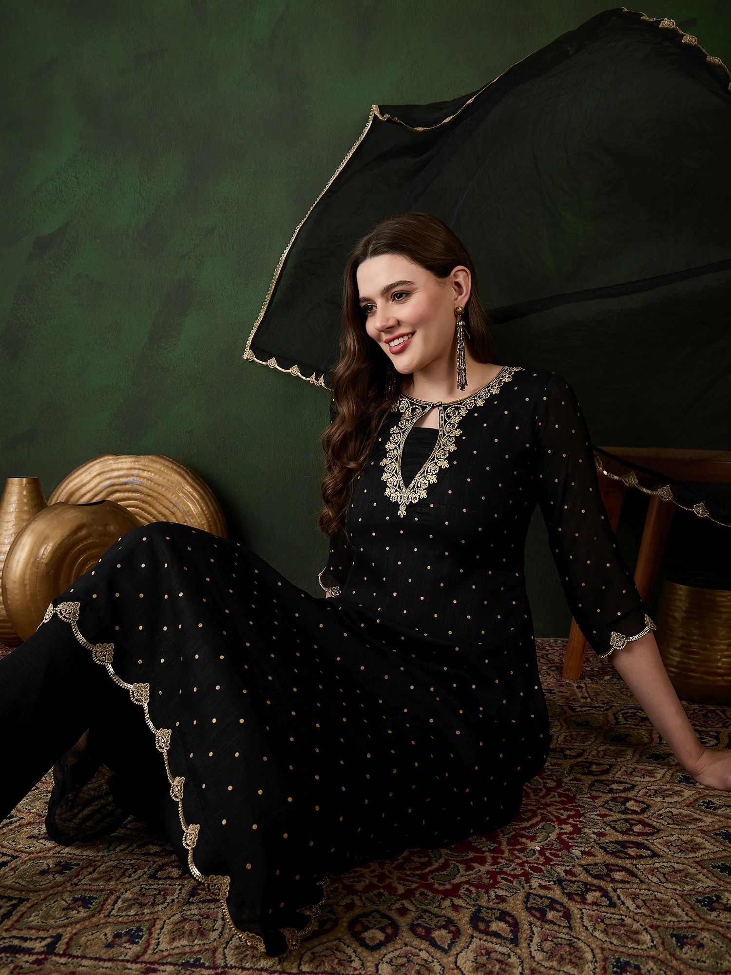 Floral Printed Embroidered Sequinned Keyhole Neck Kurta With Trouser And Dupatta 7