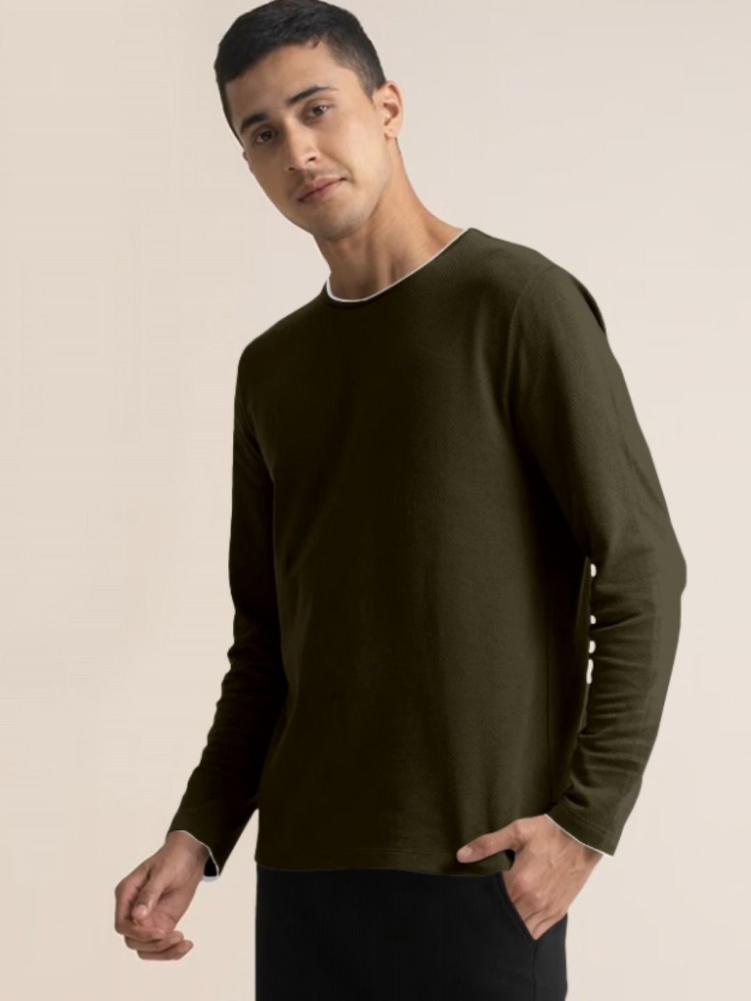 Metronaut Men Solid Round Neck Cotton Slim Fit T-shirt