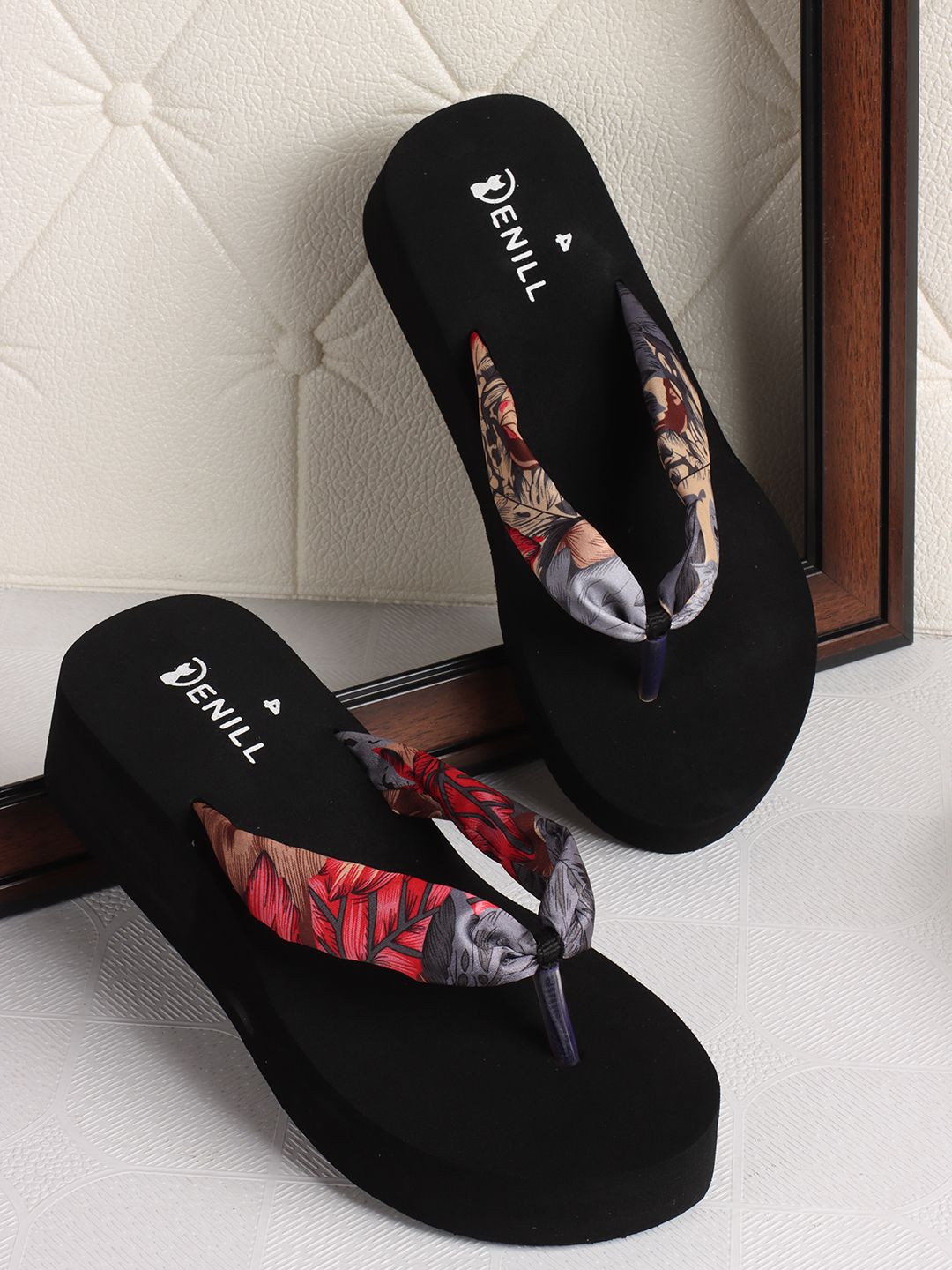 Denill Women Open Toe Flats