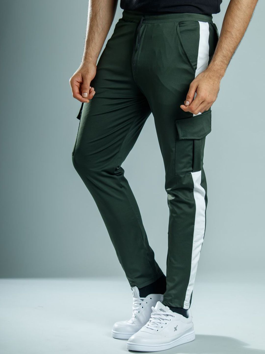 Muffynn Men Mid-Rise Track Pants