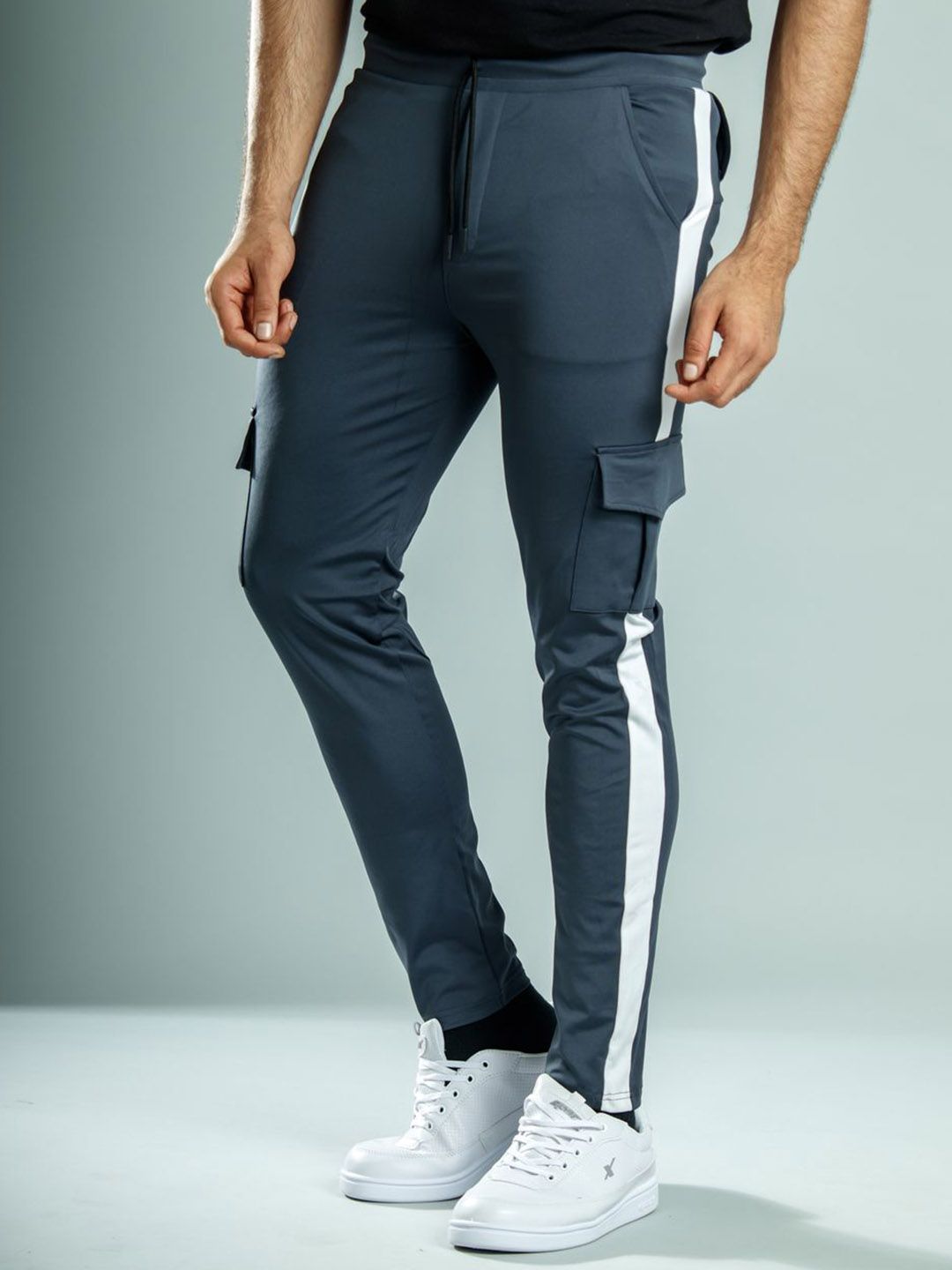 Muffynn Men Mid-Rise Track Pants