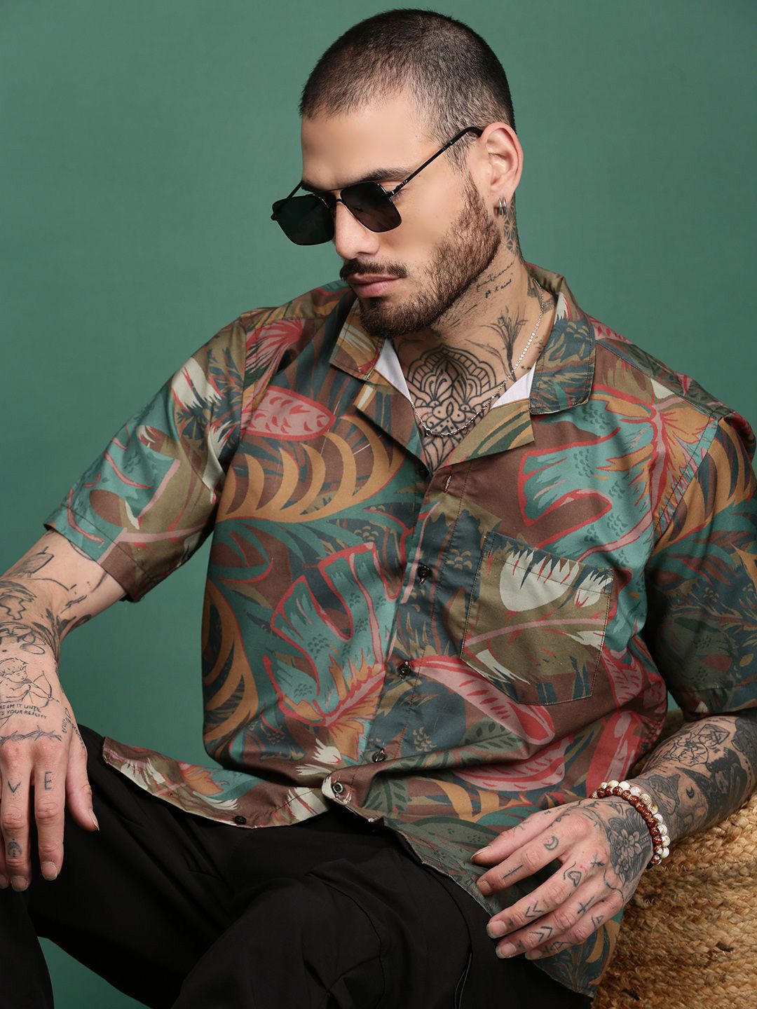 Sangria Large Leaf Printed Spread Collar Short Sleeve Shirt