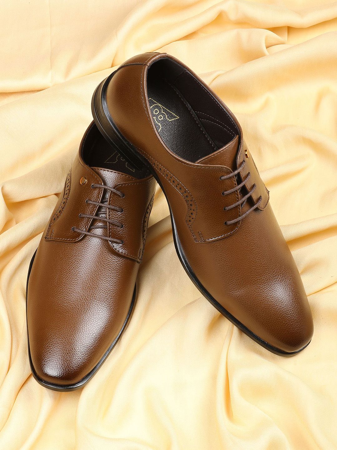 V8 by Ruosh Men Textured Formal Derby Shoes