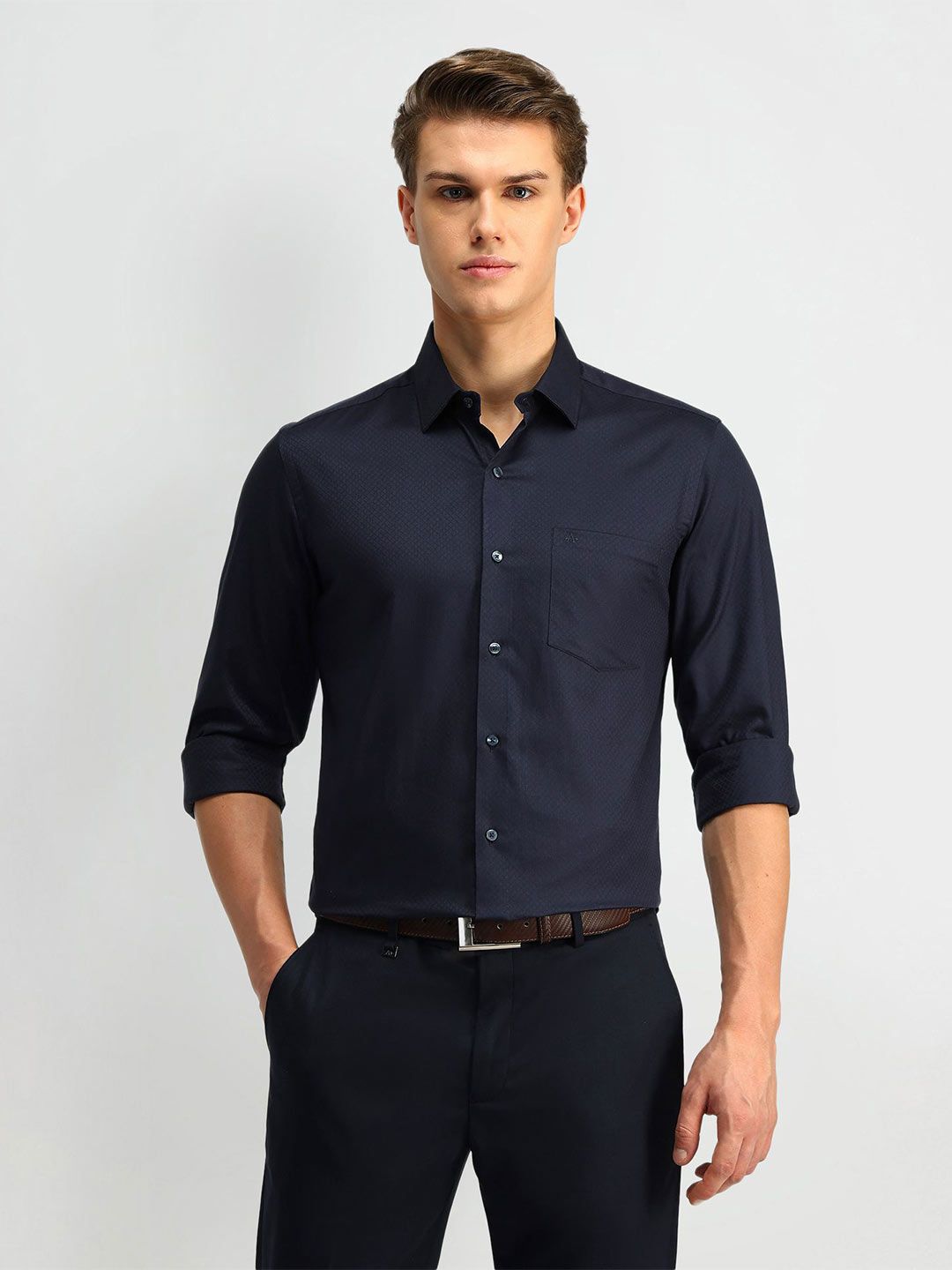 Arrow Men Manhattan Spread Collar Solid Cotton Slim Fit Formal Shirt