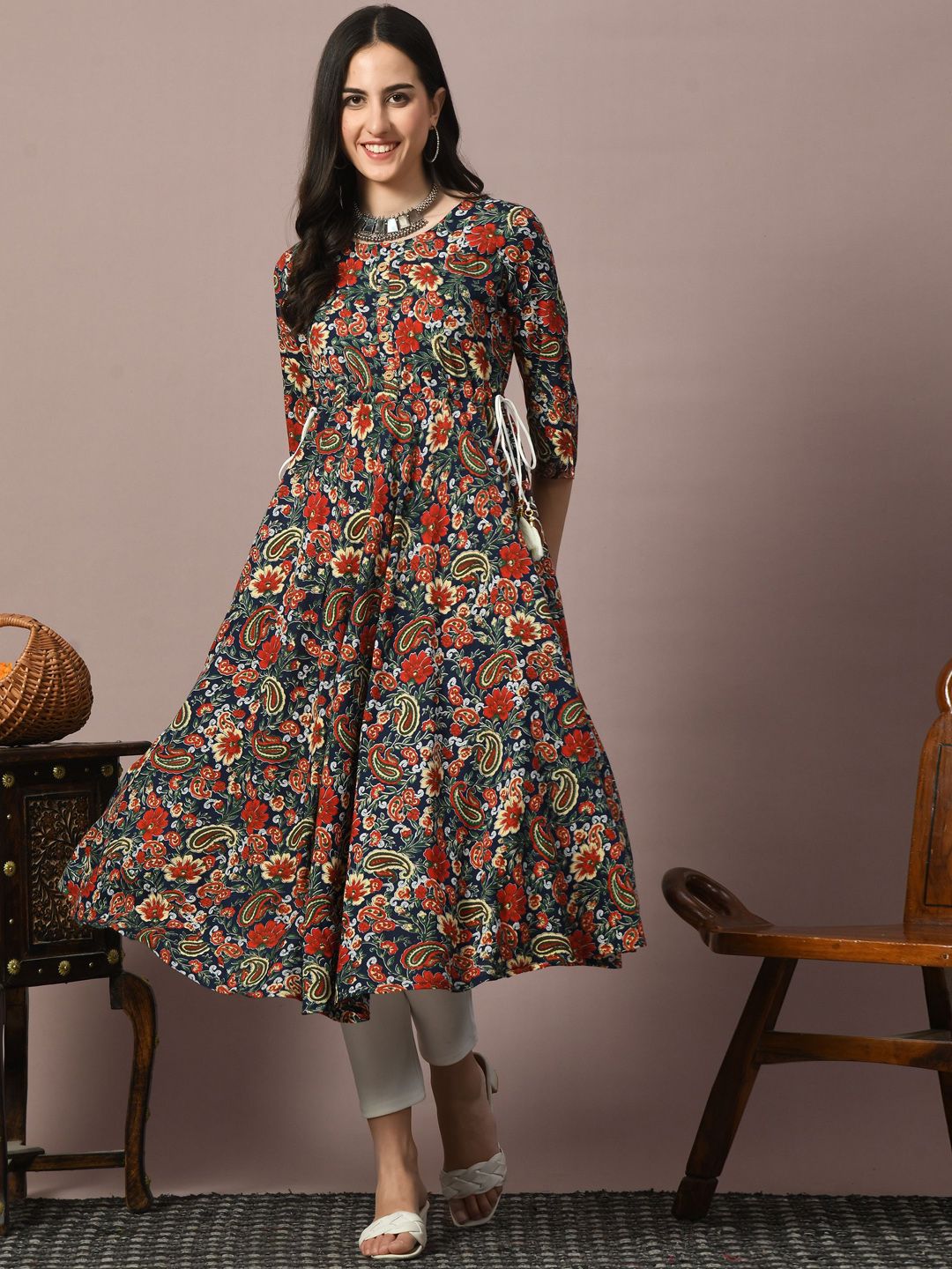 METAFAB Floral Printed Round Neck Three-Quarter Sleeves Regular Anarkali Kurta