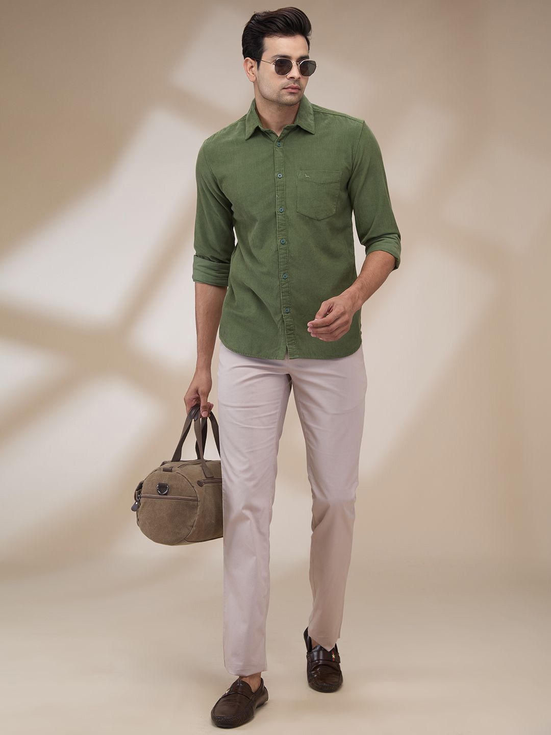 Parx Men Spread Collar Solid Cotton Slim Fit Casual Shirt