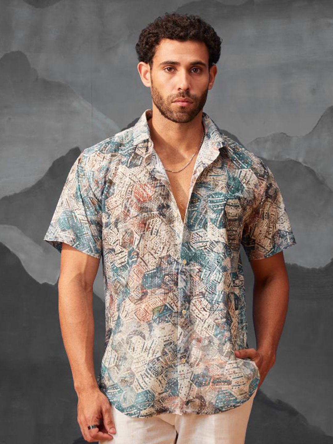 CMGE Men Relaxed Opaque Printed Casual Shirt