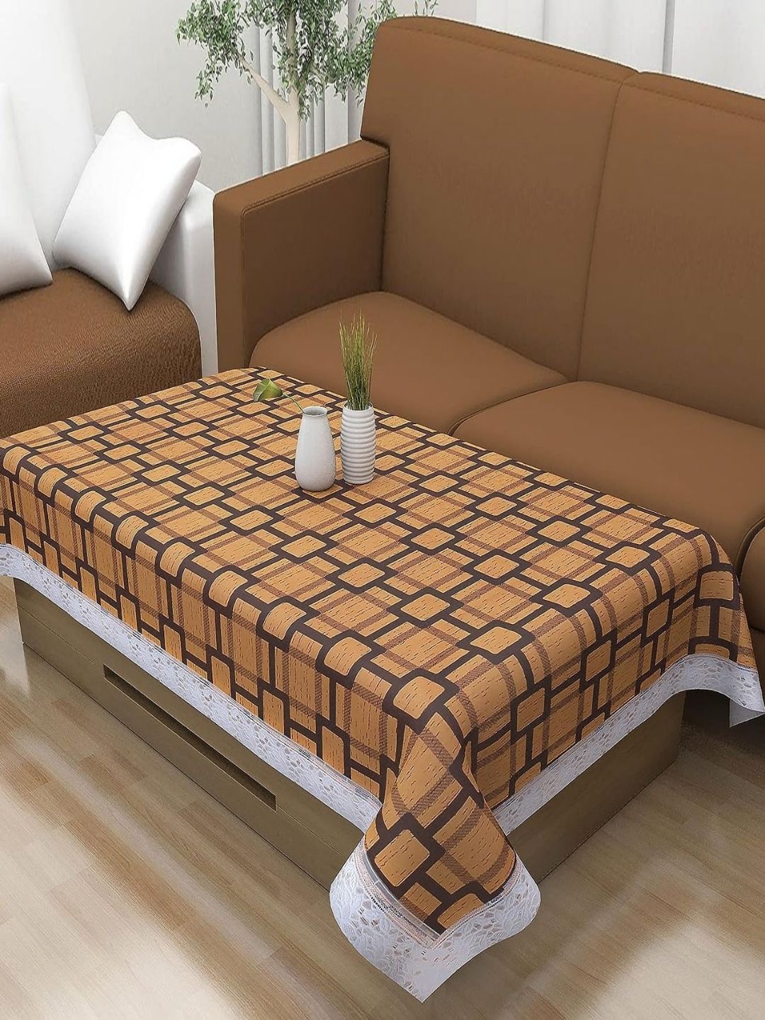 LooMantha Yellow & Black Geometric Printed 4 Seater Table Cover