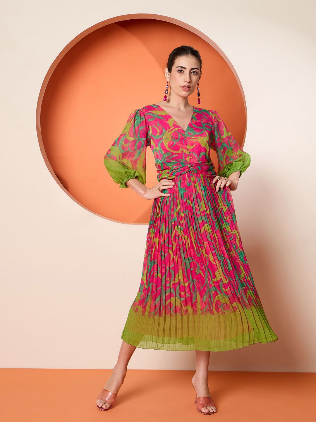 Women Floral Printed Fit & Flare Pleated Midi Dress 6